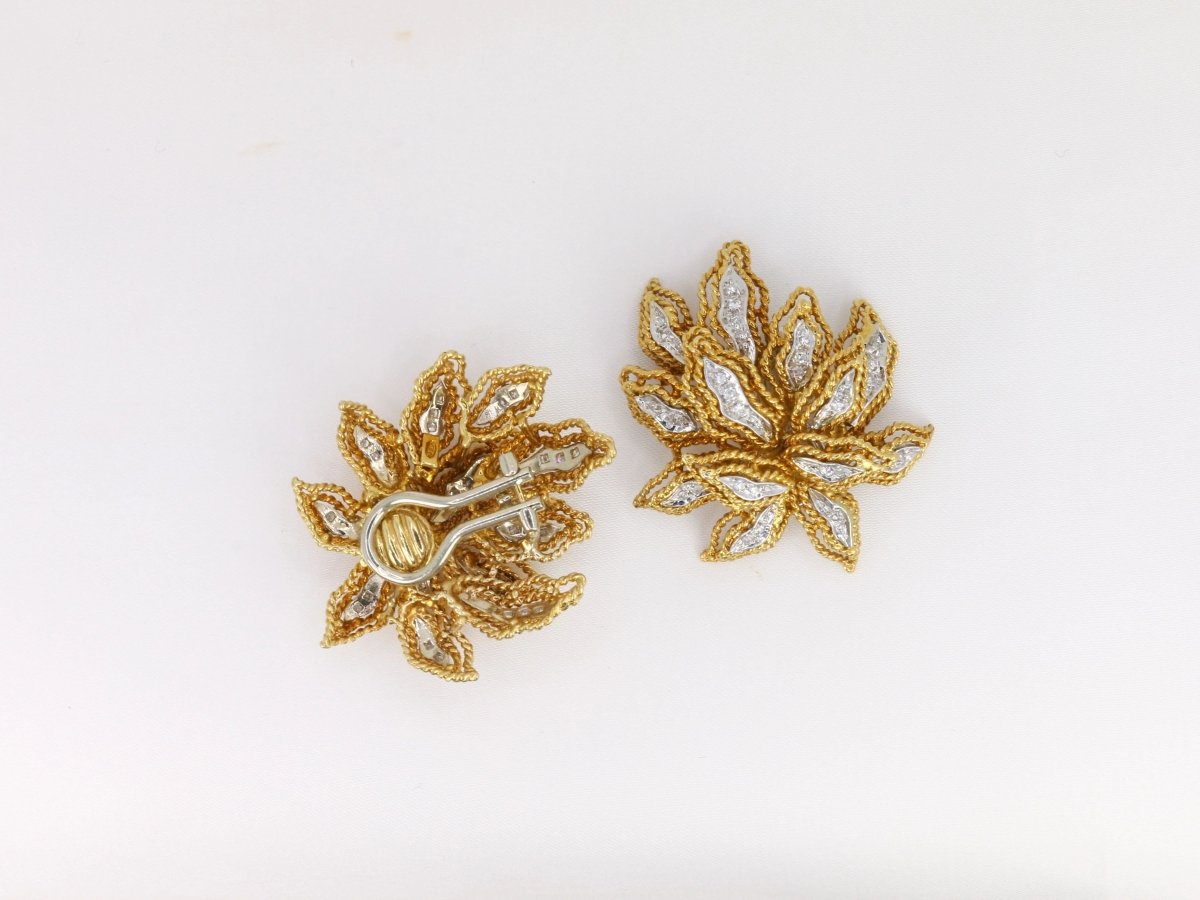 Clips d’oreilles vintage fleur en or et diamants - Castafiore