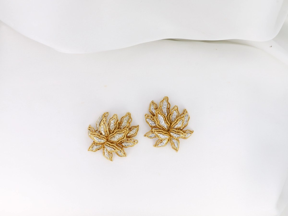 Clips d’oreilles vintage fleur en or et diamants - Castafiore