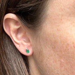 Clous d'oreilles en or blanc et émeraude - Castafiore