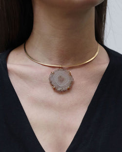 Collier 70's torque quartz en or - Castafiore