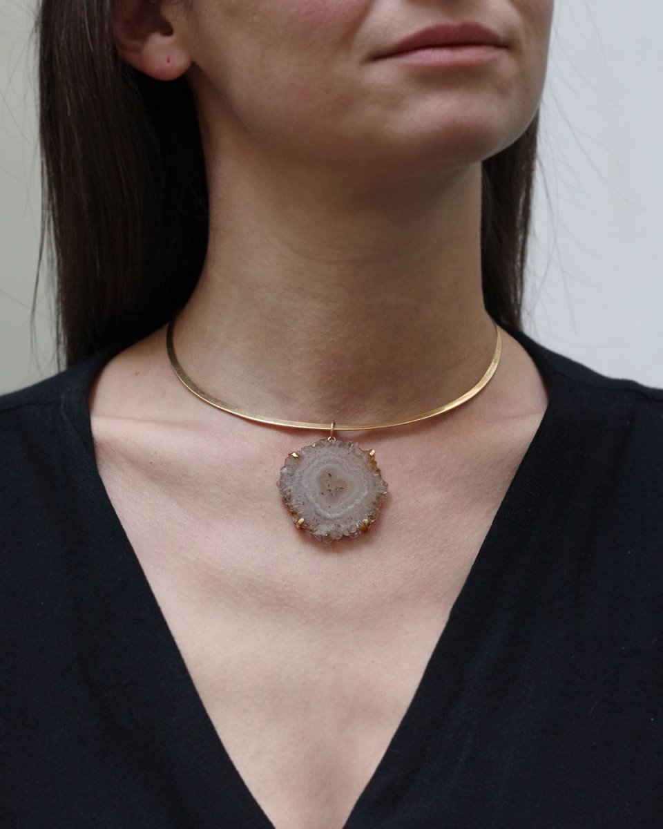 Collier 70's torque quartz en or - Castafiore