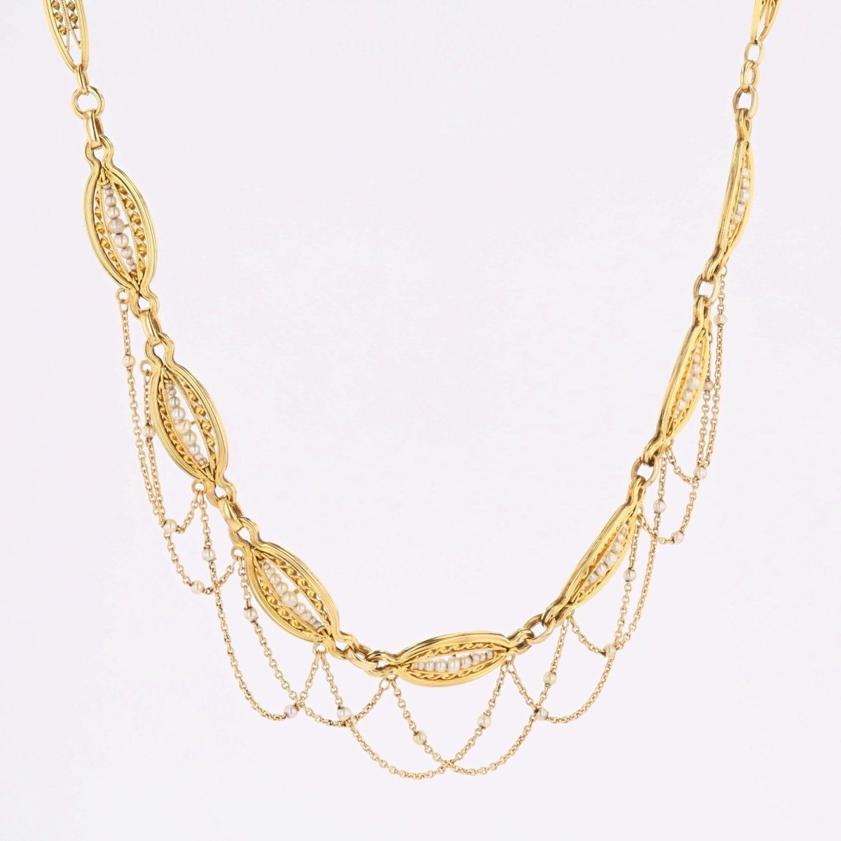 Collier ancien en or jaune et perles fines - Castafiore