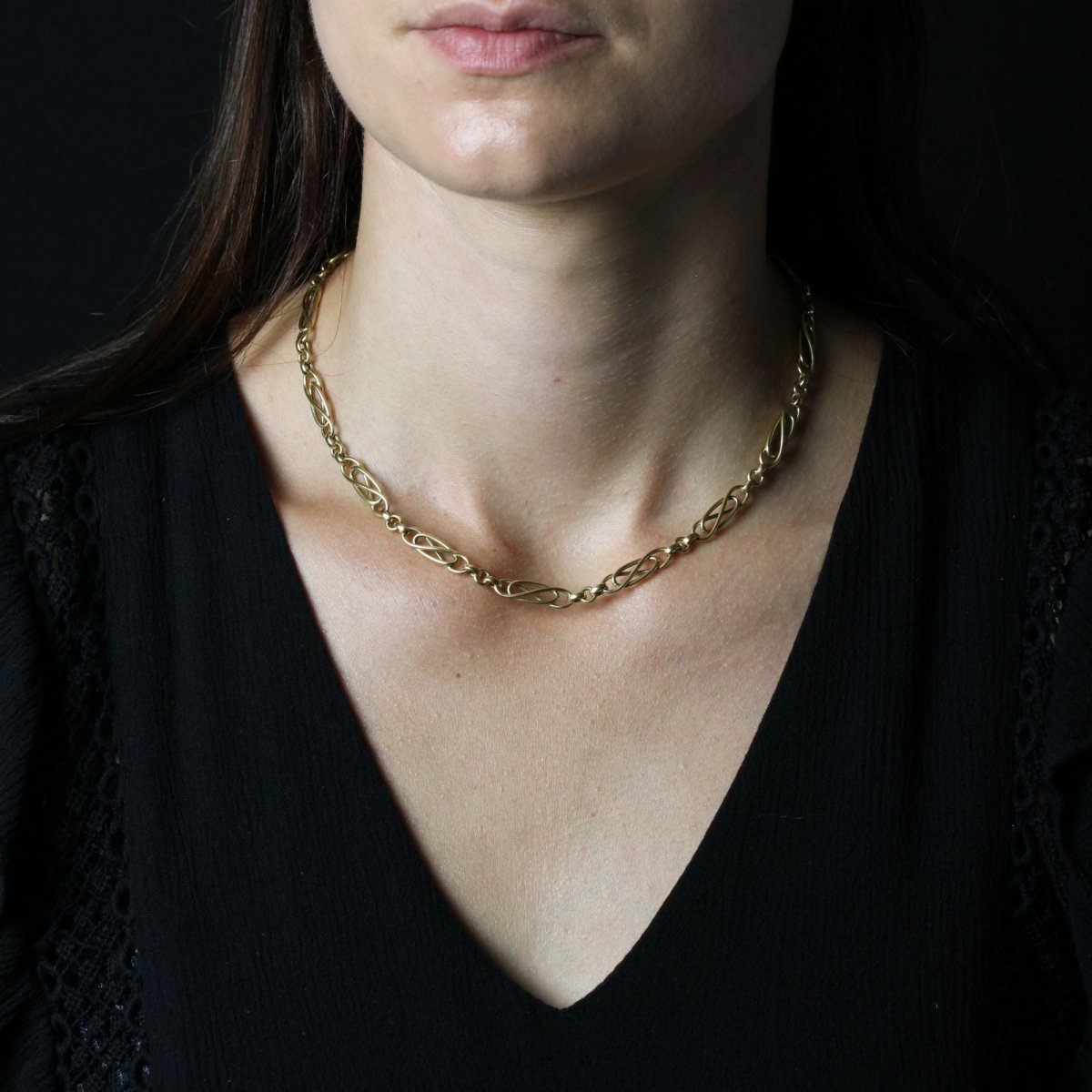 Collier ANCIEN Ras du cou en or jaune - Castafiore