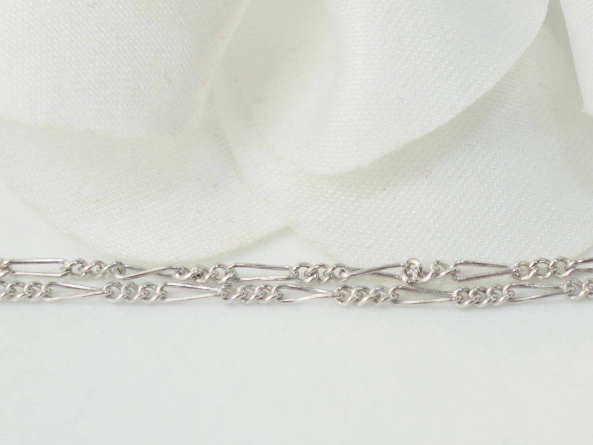 Collier Art déco en or blanc et diamants - Castafiore