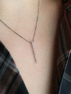 Collier Barette Verticale en or blanc et diamants - Castafiore