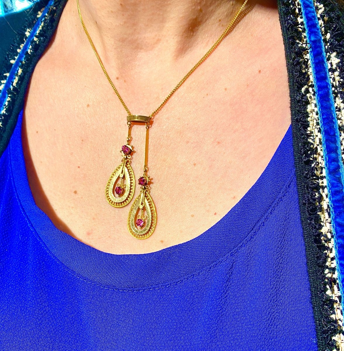 Collier bayadère en or 18 carats et grenats , époque fin 19 eme. - Castafiore