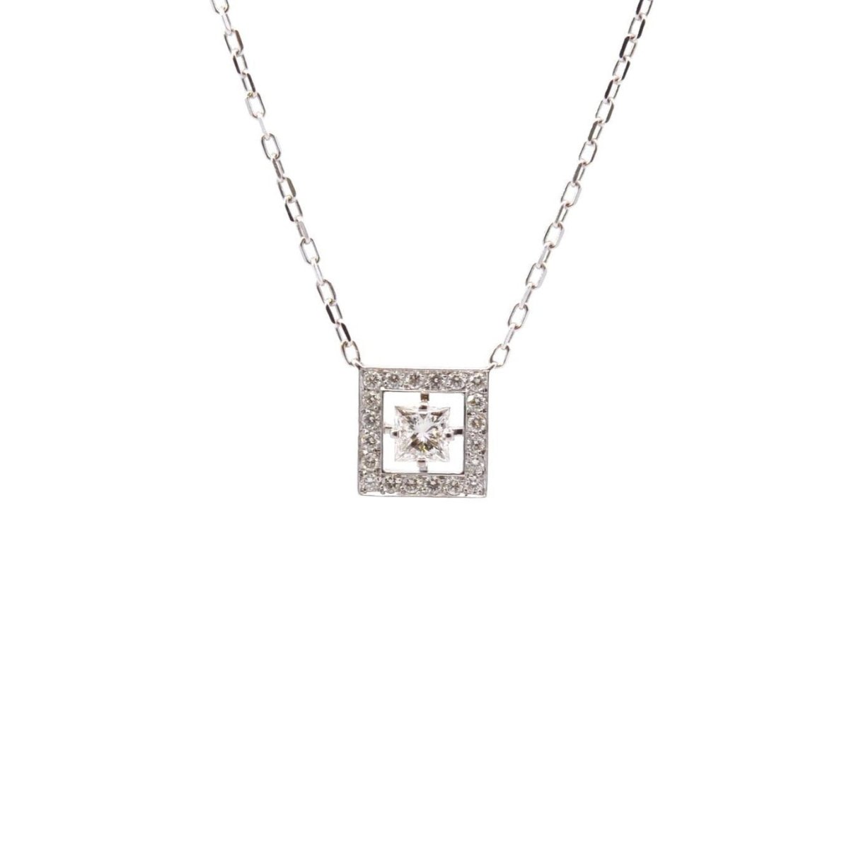 Collier BOUCHERON "Ava" en or blanc et diamants - Castafiore