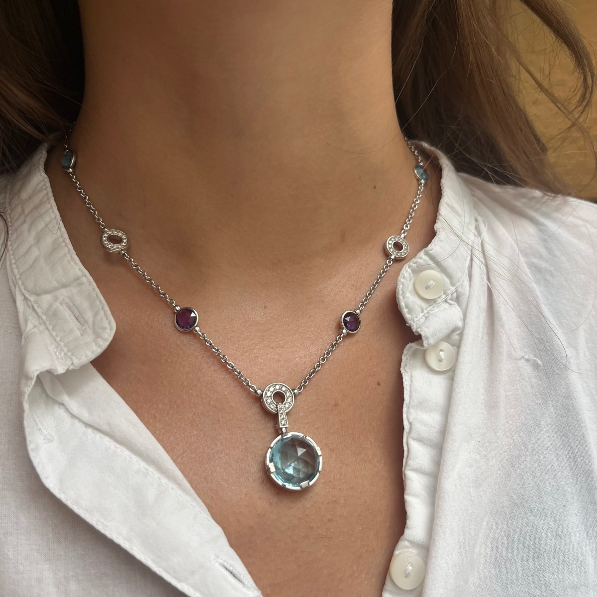 Collier BULGARI Parentesi Cocktail en or blanc, topazes bleues, améthystes et diamants