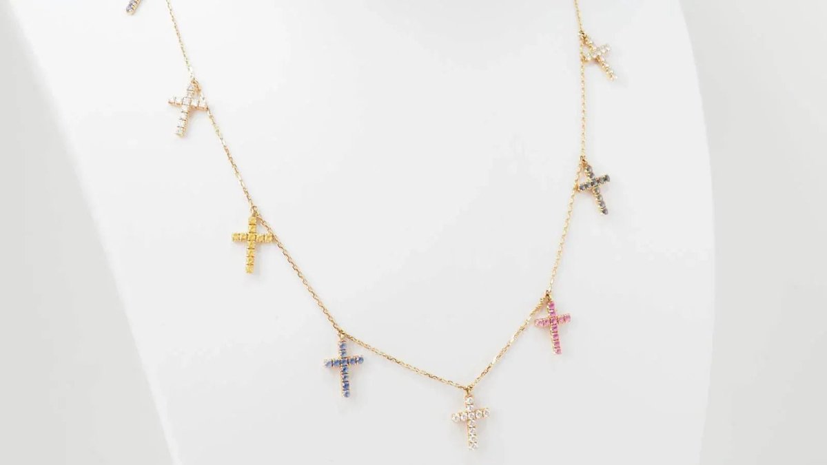 Collier Cartier 11 Croix en or rose, diamants et saphirs de couleurs - Castafiore