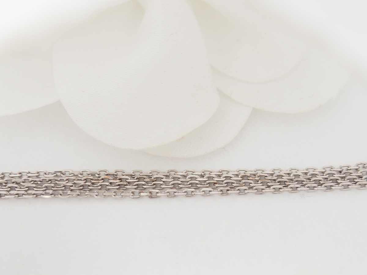 collier croix vintage en or blanc et diamants - Castafiore