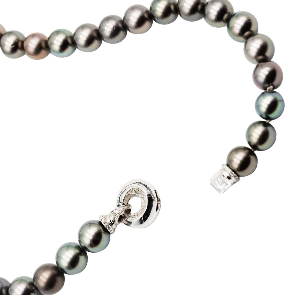 Collier de Perles en perles de Tahiti, or blanc et diamants - Castafiore
