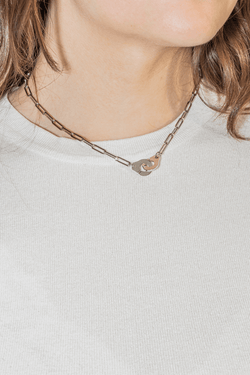 Collier Dinh Van Menottes en or blanc - Castafiore