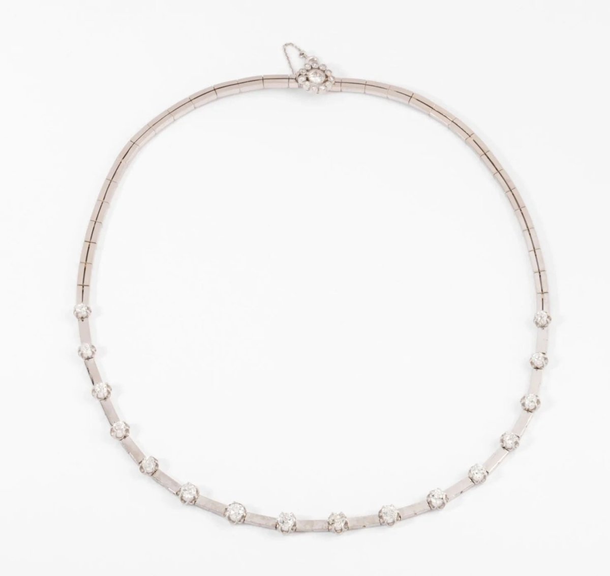 collier en diamant et or gris des 1960 - Castafiore