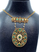 Collier en or 18 carats en émeraudes et perles fines.Epoque Napoléon III - Castafiore