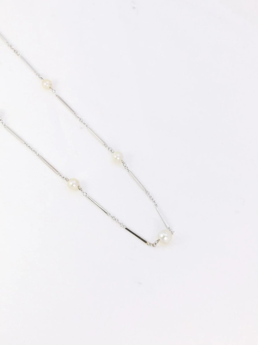 Collier en or blanc et perles - Castafiore