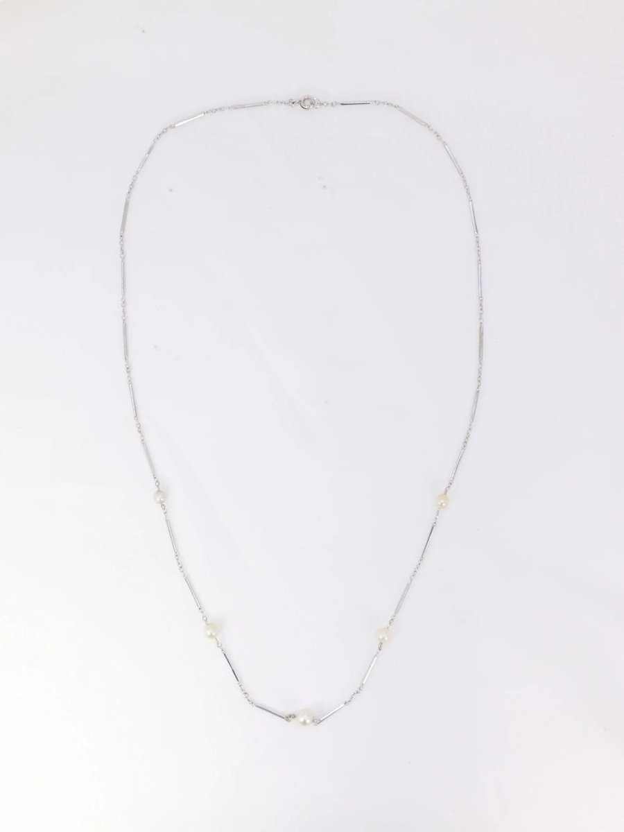 Collier en or blanc et perles - Castafiore