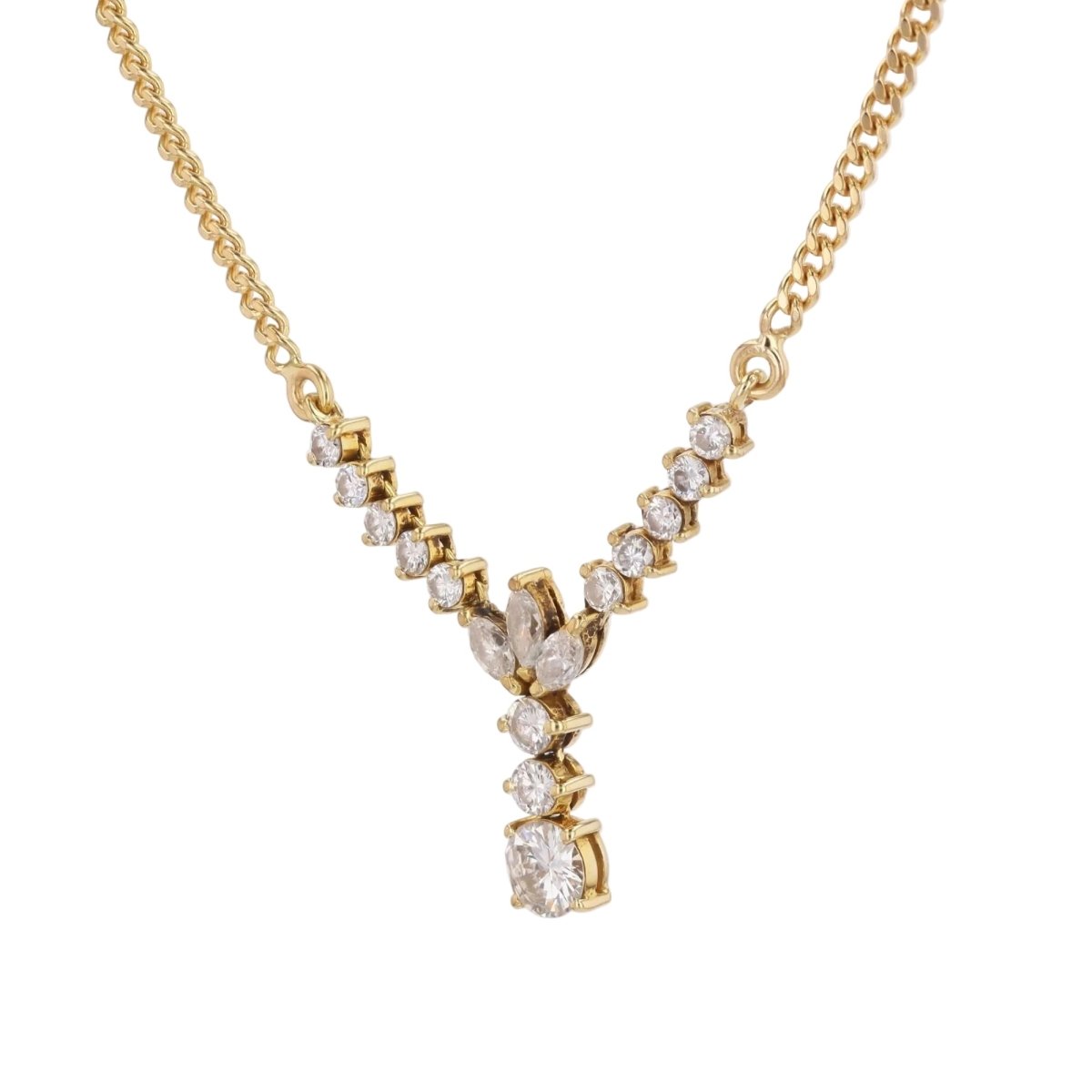 Necklace yellow gold and diamonds