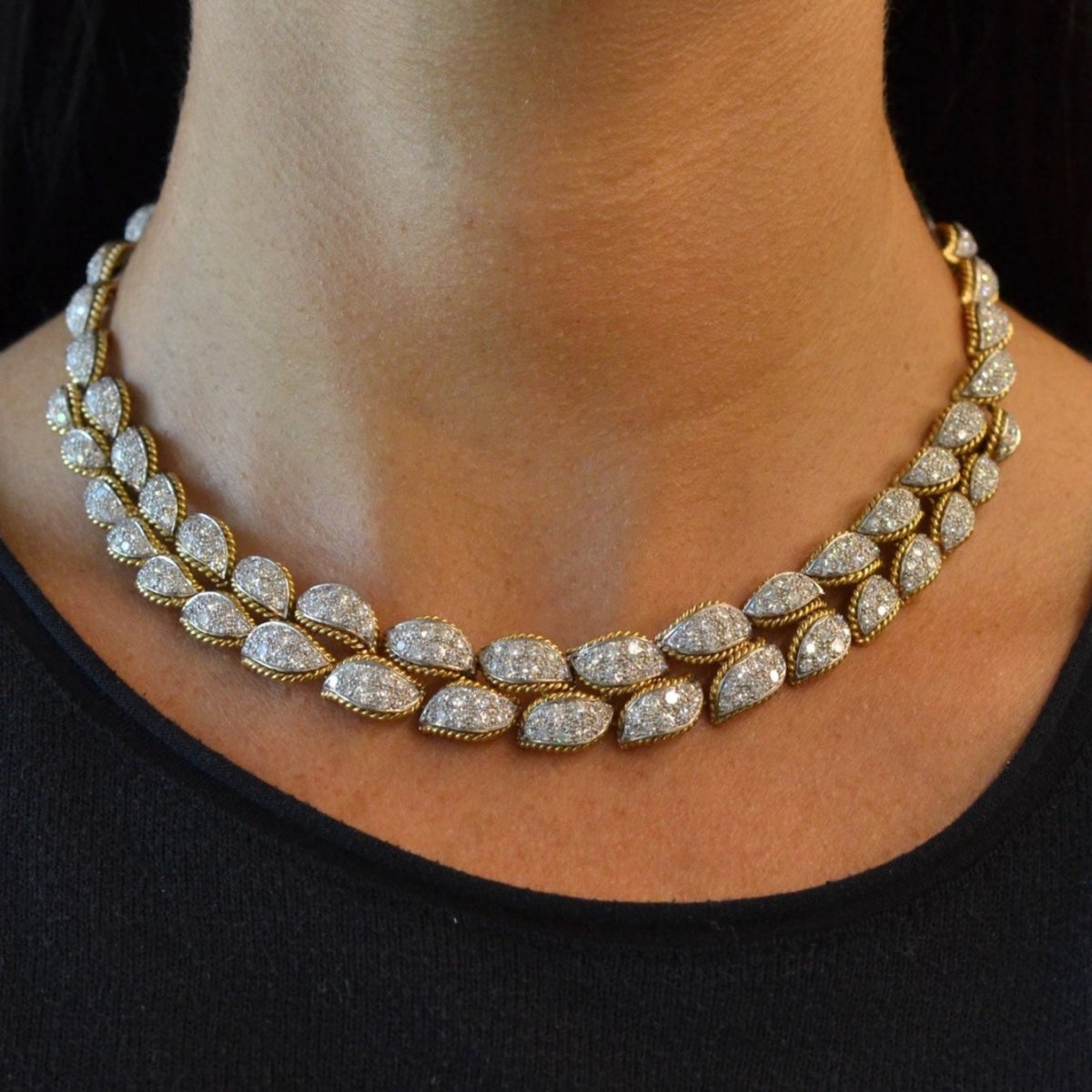 Collier en or jaune et diamants - Castafiore