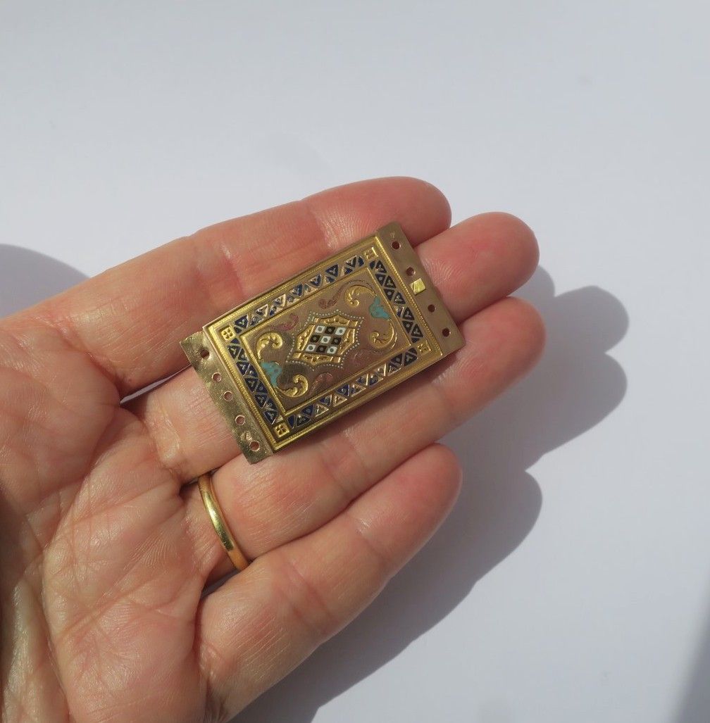 Collier Fermoir régional en or rose et émail - Castafiore