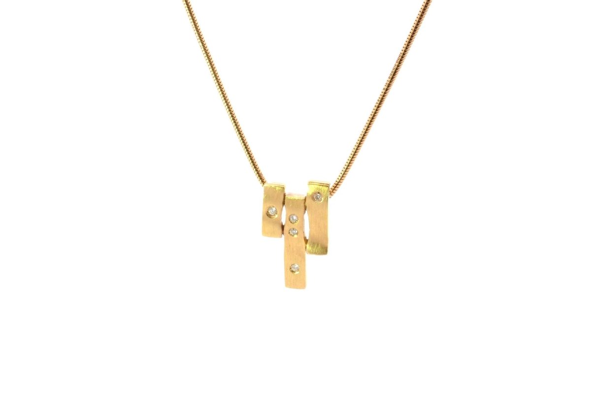 Collier H. STERN en or jaune et diamants - Castafiore