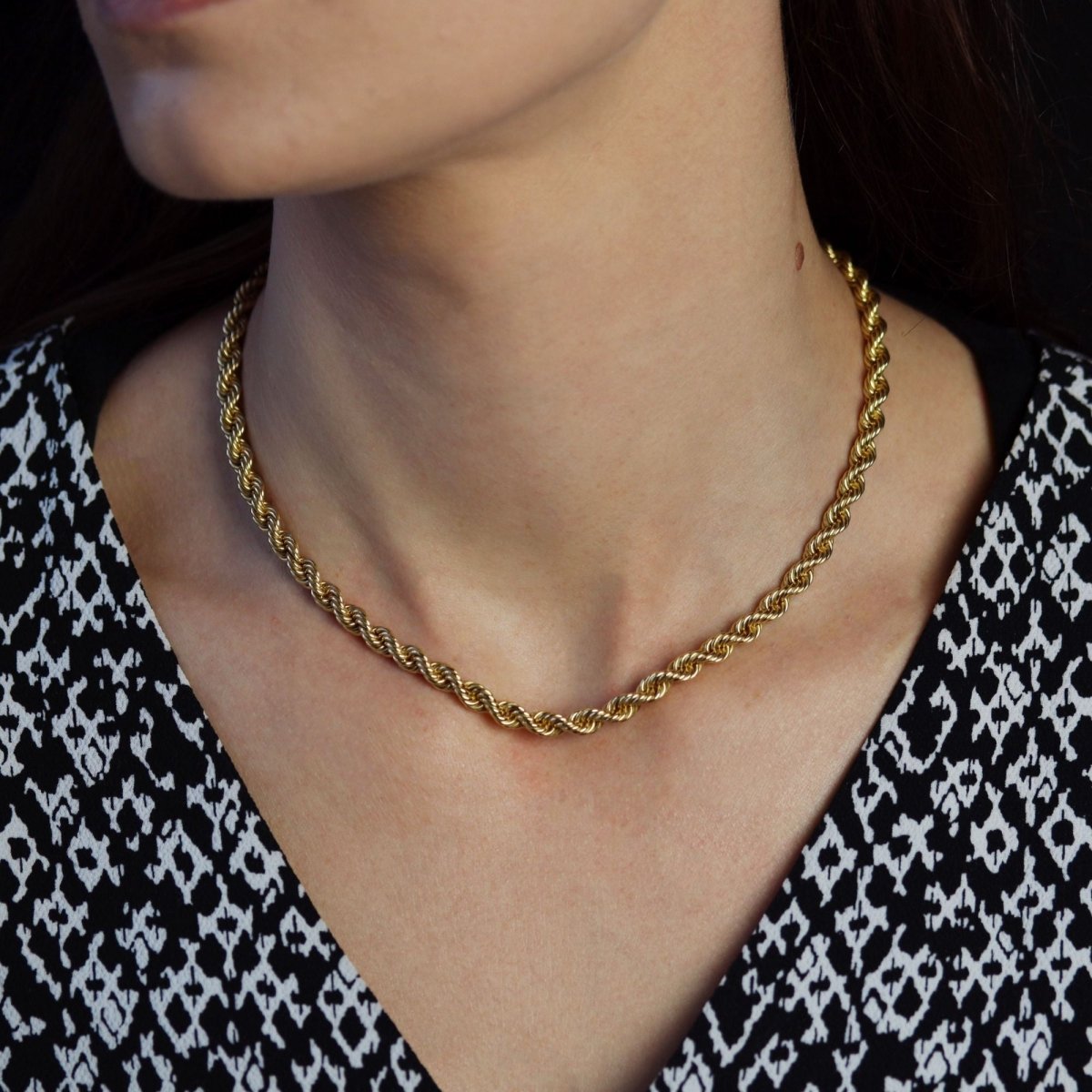 Necklace retro twists and candy clasp
