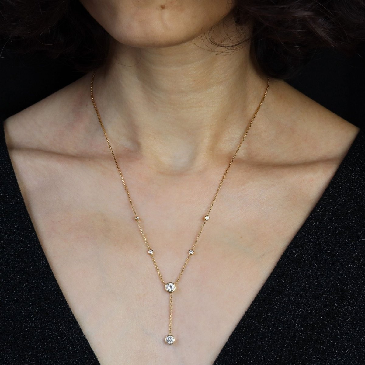 Necklace yellow gold diamonds