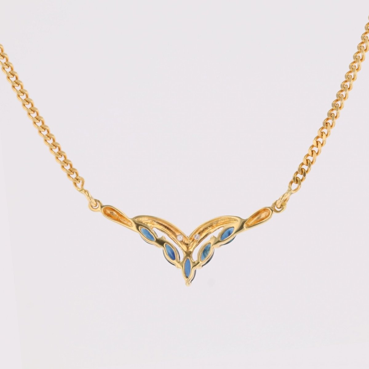 Necklace yellow gold shuttle sapphires diamonds