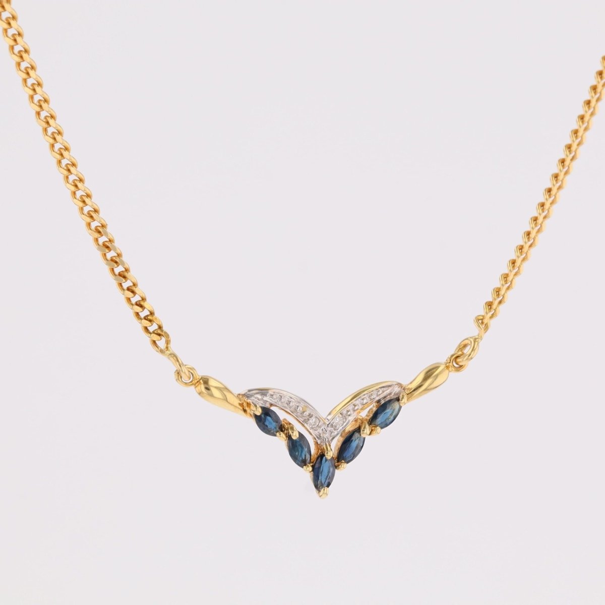 Necklace yellow gold shuttle sapphires diamonds
