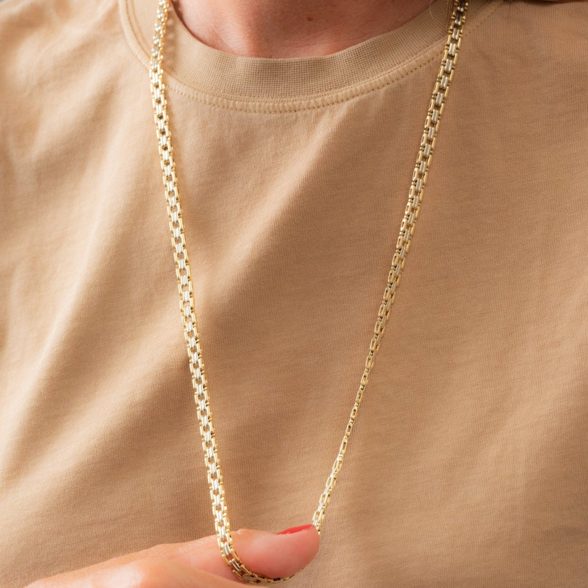 Collier Maille VAN CLEEF & ARPELS en or jaune et or blanc - Castafiore