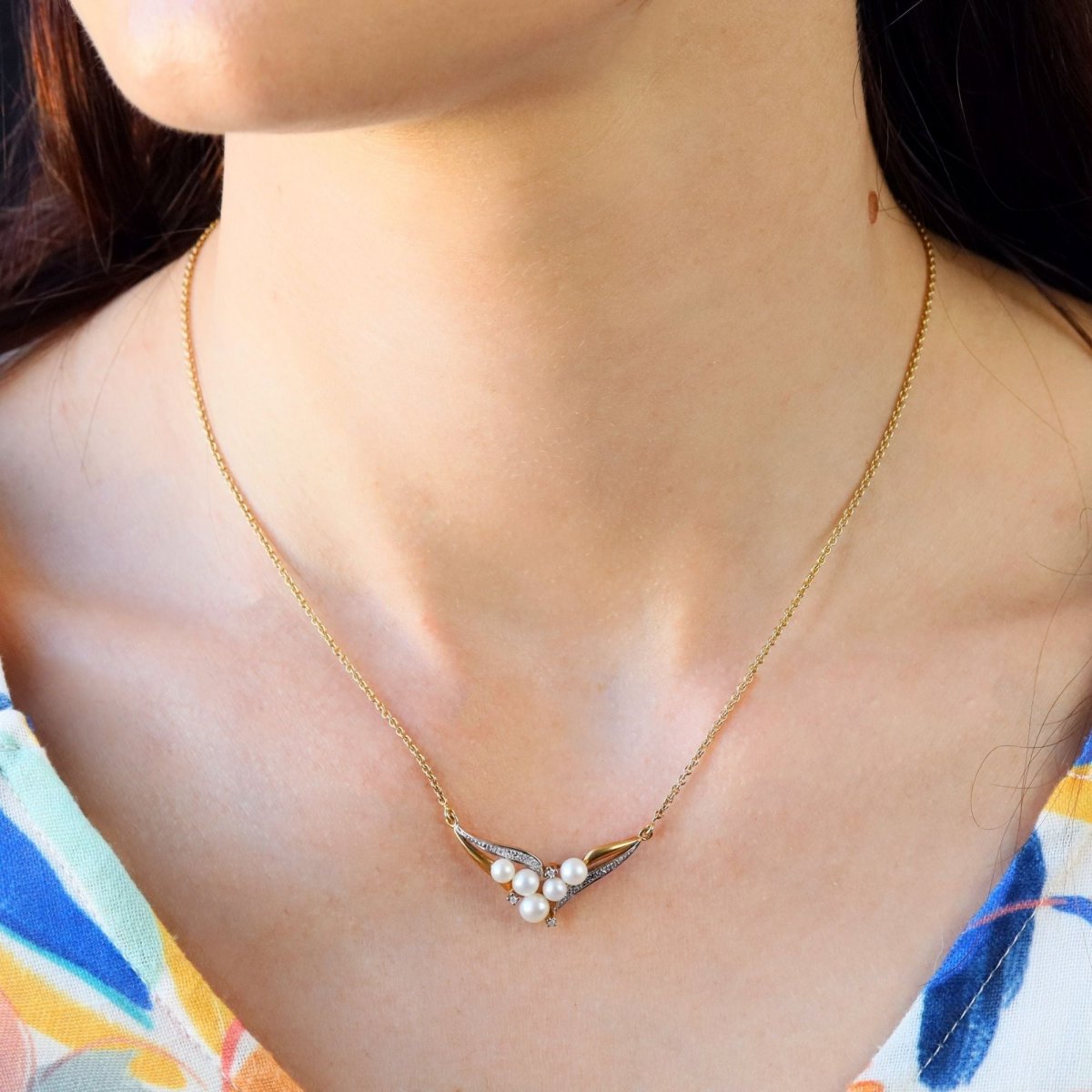 Necklace modern two golds diamonds cultured pearls