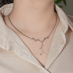 Collier Négligé en or blanc et diamants - Castafiore