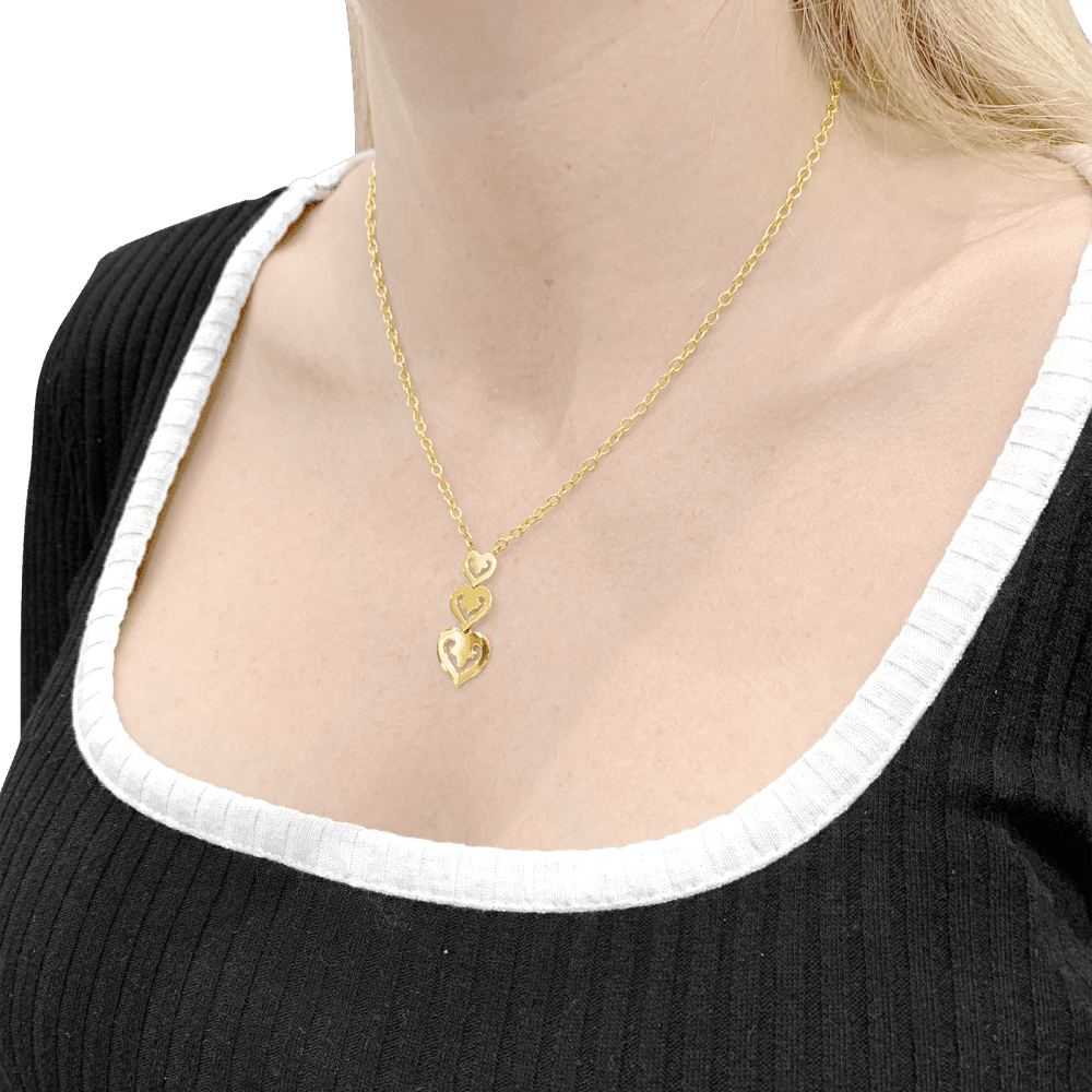 Necklace O.J. Perrin, "Cœur Légende", yellow gold.