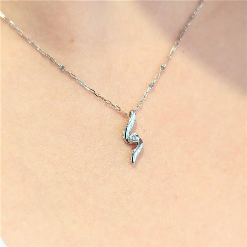Collier or blanc et diamant - Castafiore
