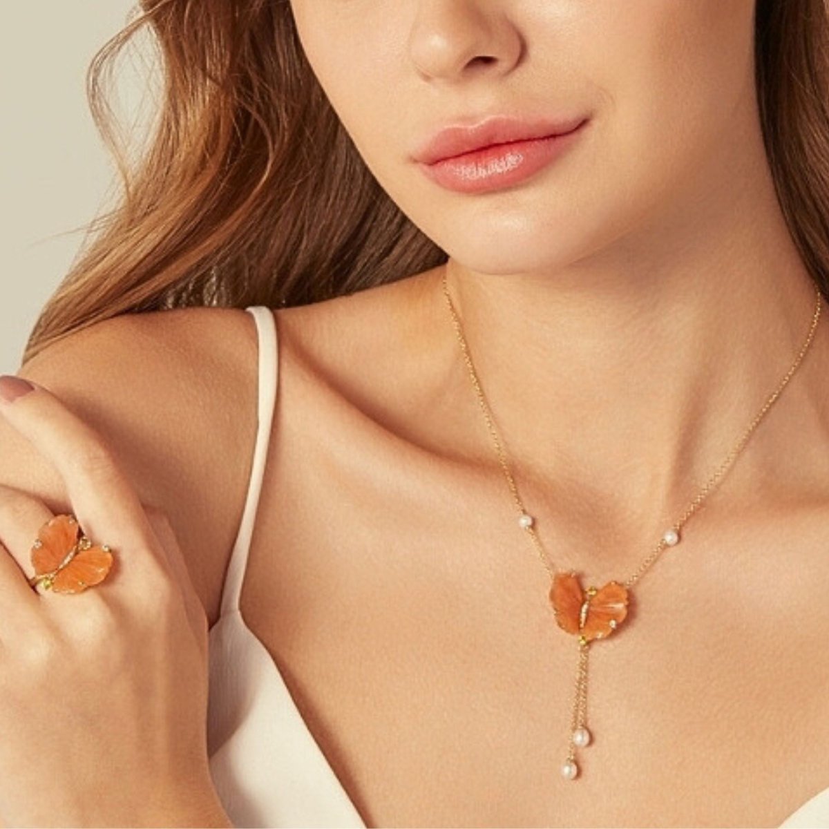 Collier Papillon en or jaune, quartzites pêche tourmalines et diamants - Castafiore