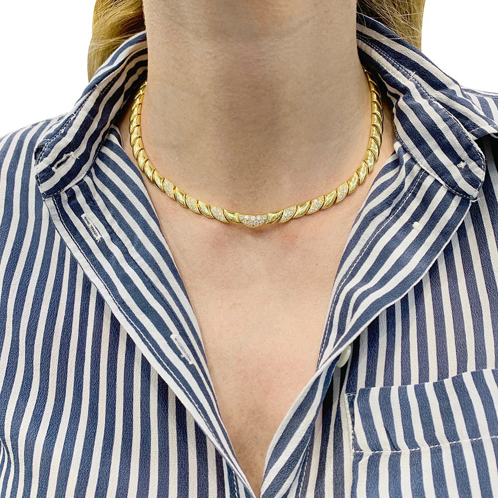 Collier Patek Philippe or jaune, diamants. - Castafiore