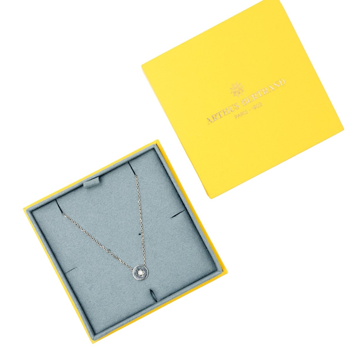 Collier Pendentif ARTHUS BERTRAND "Royale maille" en or blanc et diamant - Castafiore