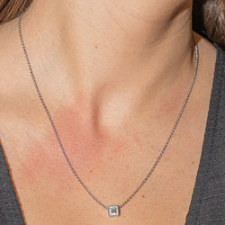 Collier Pendentif carré en or blanc et diamant - Castafiore