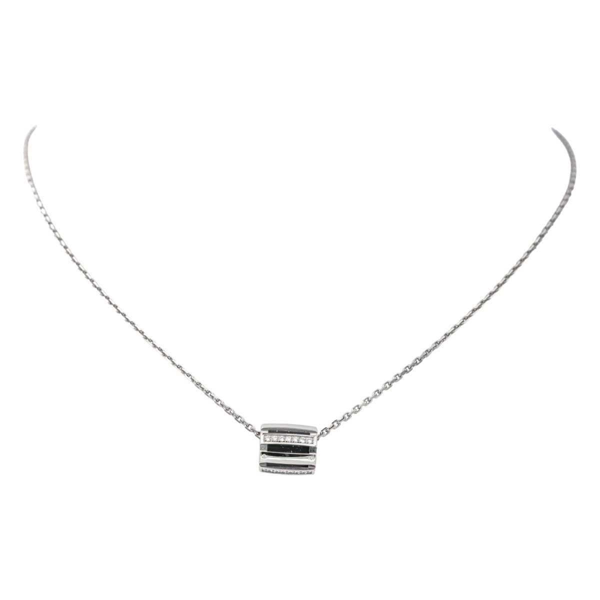 Collier Pendentif CHAUMET "Class One" en or blanc et diamants - Castafiore