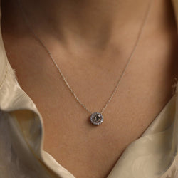 Collier pendentif diamant 0,57 Ct K - VS en or gris 18 Cts. 42 cm. - Castafiore