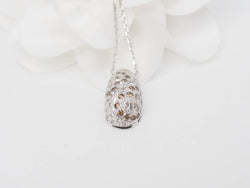 Collier pendentif dôme en or blanc et diamants - Castafiore