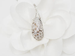Collier pendentif dôme en or blanc et diamants - Castafiore