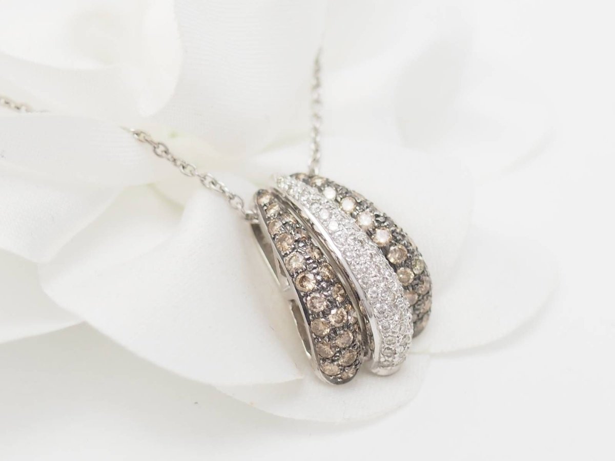 Collier pendentif en or blanc et diamants - Castafiore