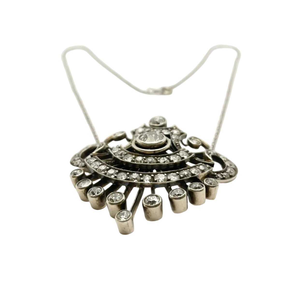 Collier Pendentif en or blanc et diamants - Castafiore