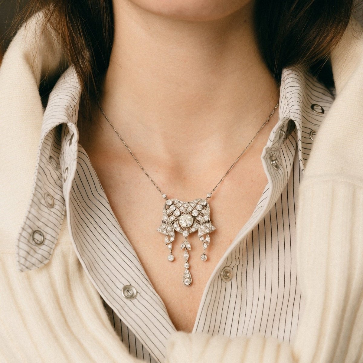 Collier pendentif en or blanc et diamants - Castafiore