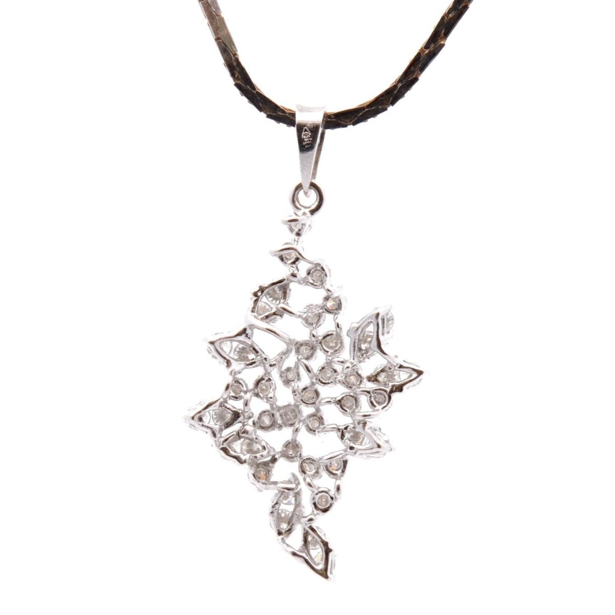 Collier Pendentif en or blanc et diamants - Castafiore