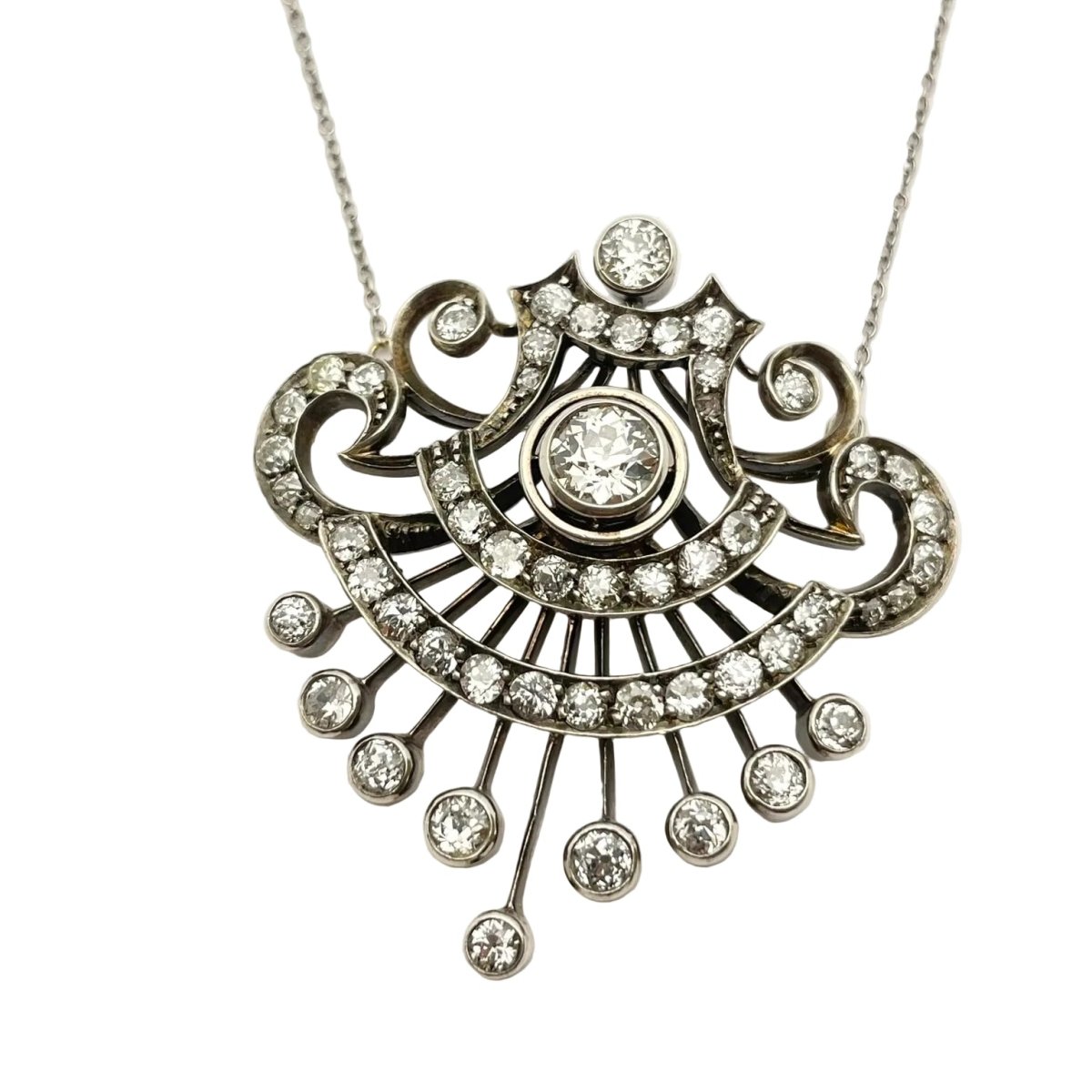 Collier Pendentif en or blanc et diamants - Castafiore