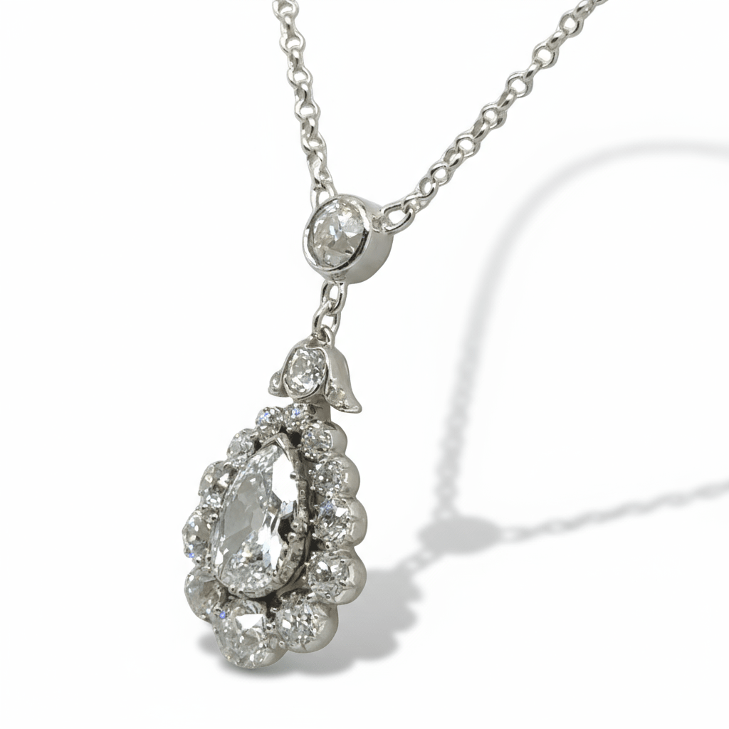 Collier Pendentif en or blanc et diamants - Castafiore