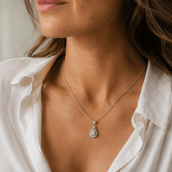Collier Pendentif en or blanc et diamants - Castafiore