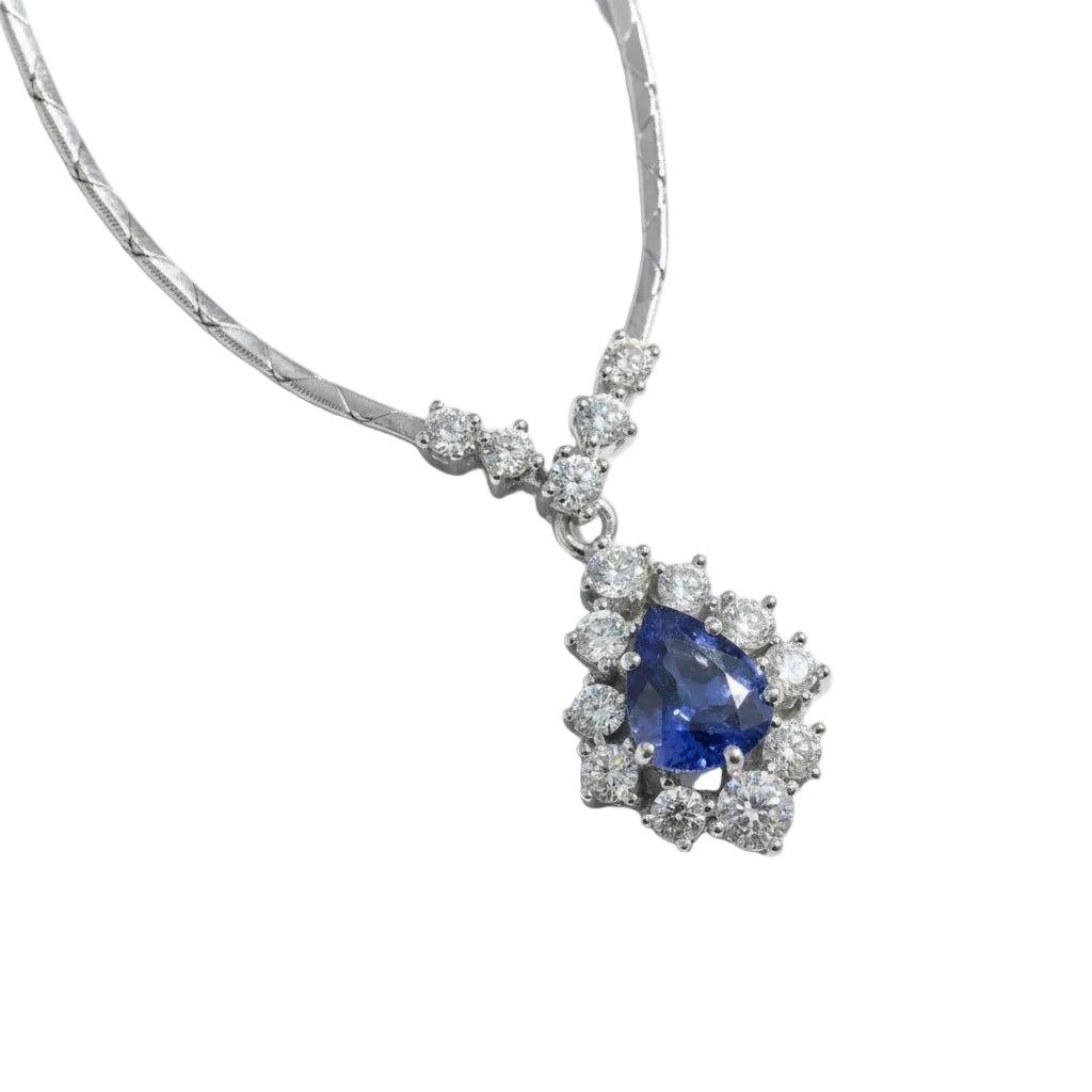 Collier pendentif en or blanc, saphir et diamants - Castafiore