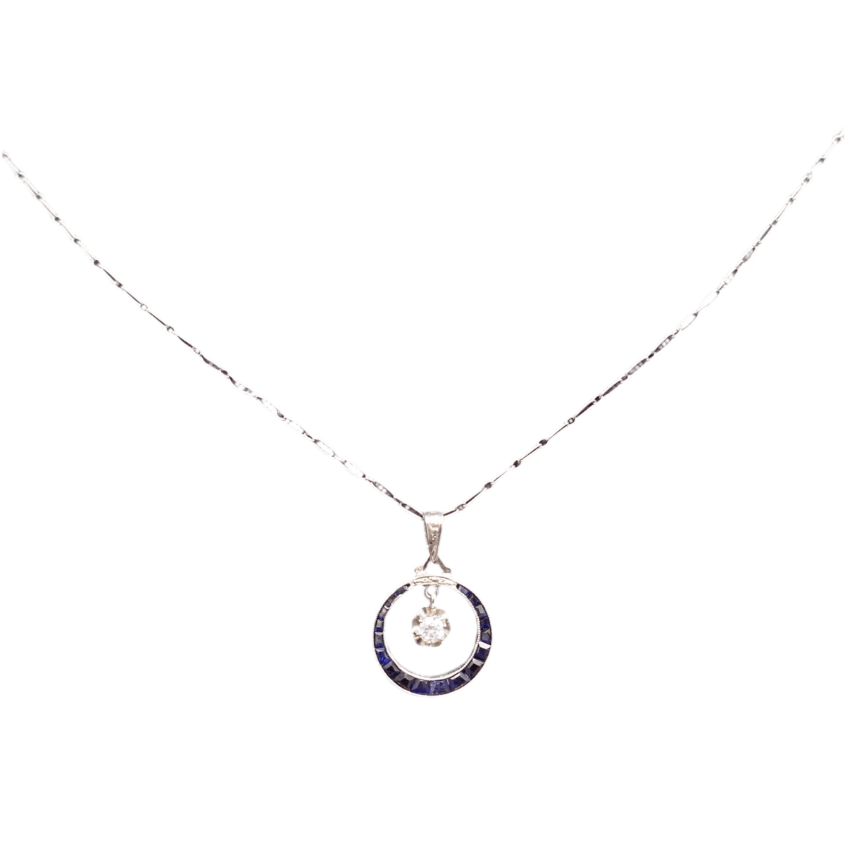 Collier pendentif en or blanc, saphirs et diamant - Castafiore